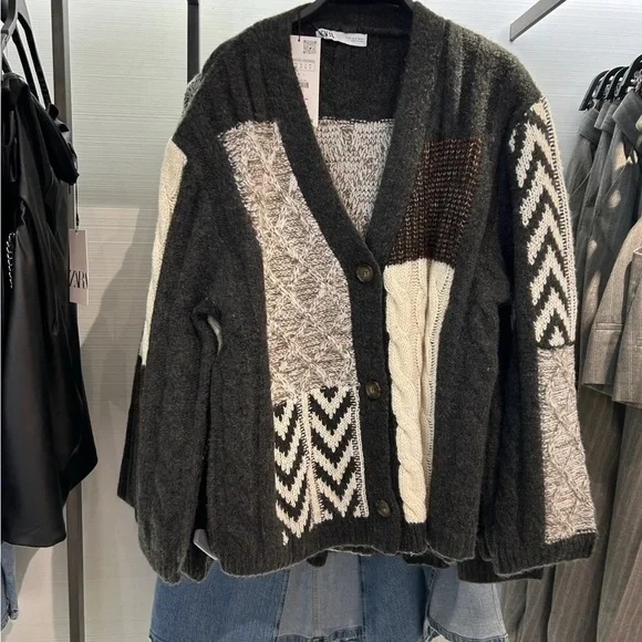 New ZARA Patchwork Cable Knit Cardigan Neutral Chevron Size S - Picture 2 of 3